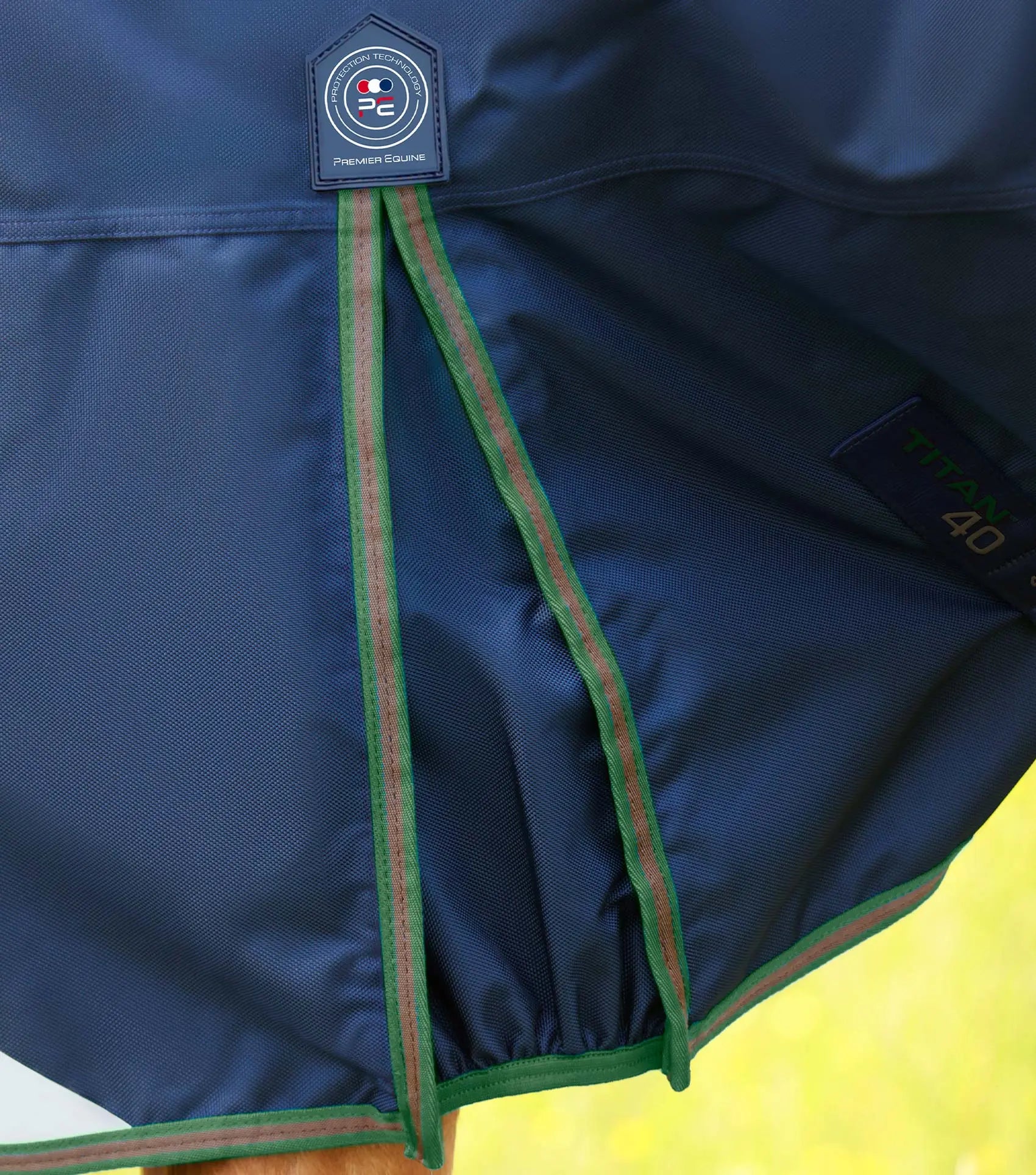 Premier Equine Titan 40g Turnout Rug with Snug-Fit Neck Cover by Premier Equine at Try a Bit