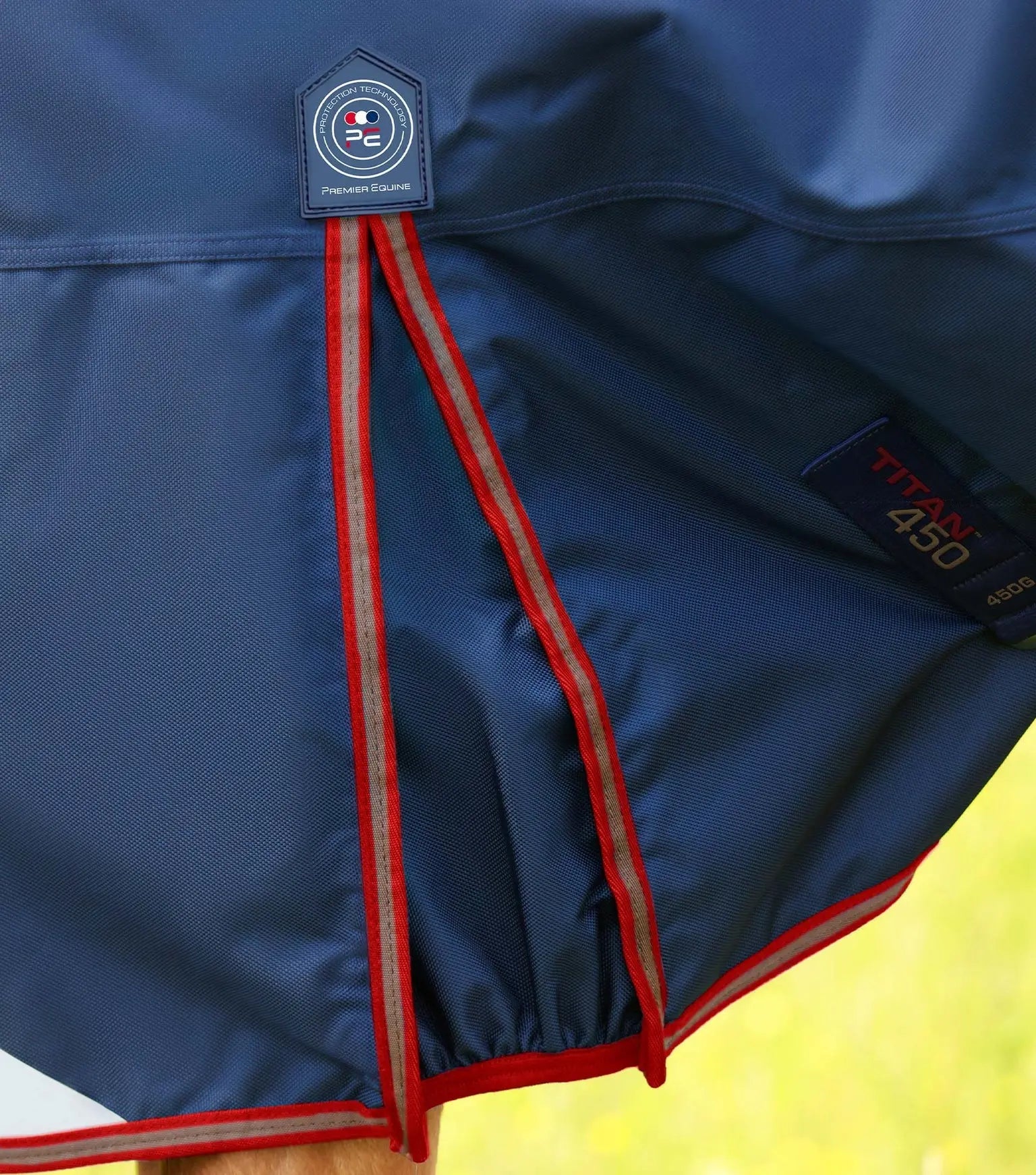 Premier Equine Titan 450g Turnout Rug with Snug-Fit Neck Cover by Premier Equine at Try a Bit