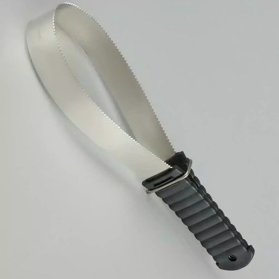 Premier Equine Flexi Metal Sweat Scraper & Shedding Tool by Premier Equine at  Try a Bit