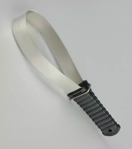 Premier Equine Flexi Metal Sweat Scraper & Shedding Tool by Premier Equine at  Try a Bit